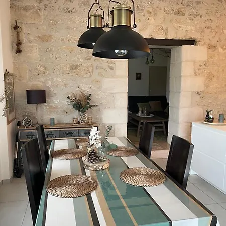 Le Petit Chai Fronsadais Casa de Férias Saint-Michel-de-Fronsac