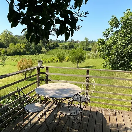 Le Petit Chai Fronsadais Casa de Férias *