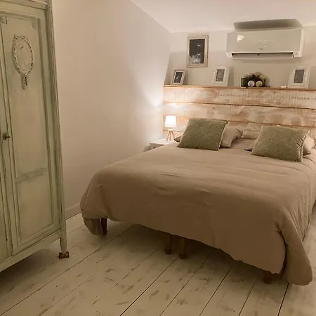 Le Petit Chai Fronsadais Saint-Michel-de-Fronsac