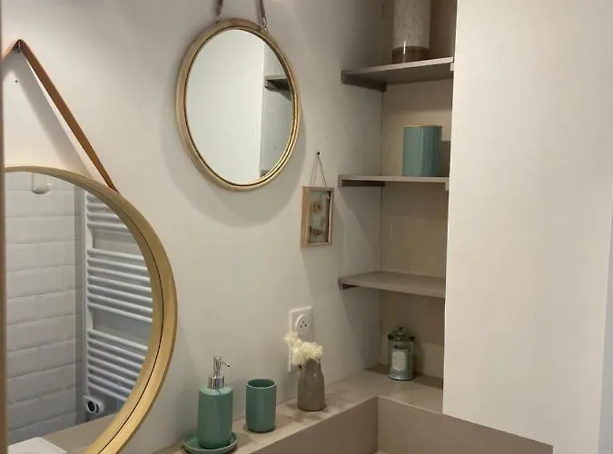 Le Petit Chai Fronsadais Saint-Michel-de-Fronsac