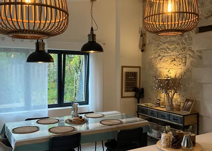 Le Petit Chai Fronsadais * Saint-Michel-de-Fronsac